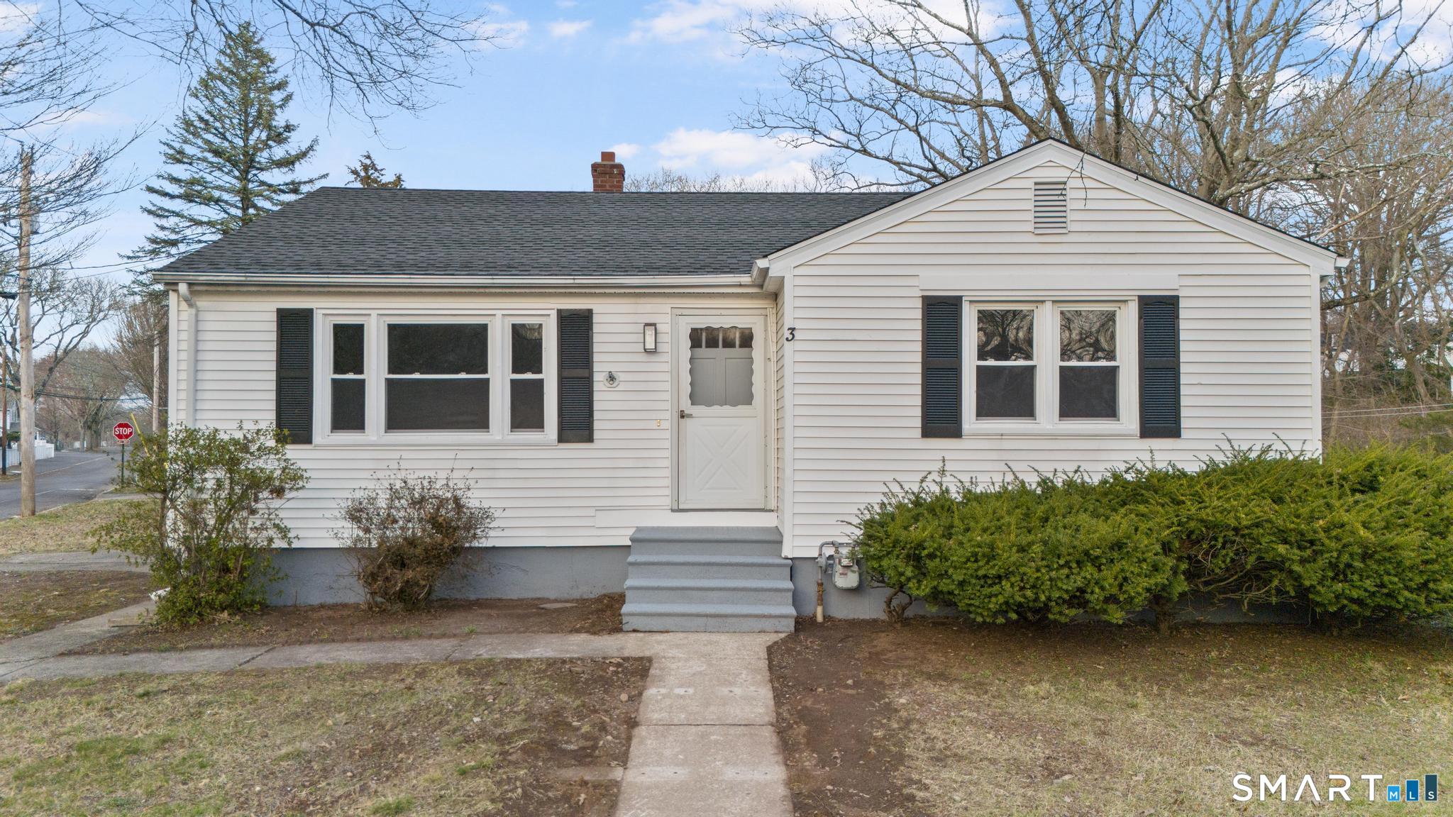 3 Highview Lane New Haven, CT 06513 - Photo 1 of 30 a front view of a house with garden