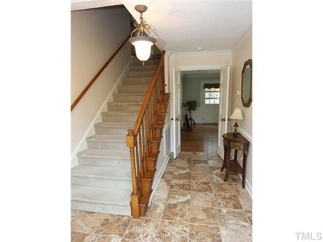 10012 Bushveld Lane Raleigh, NC 27613 - Photo 4 of 25 Foyer