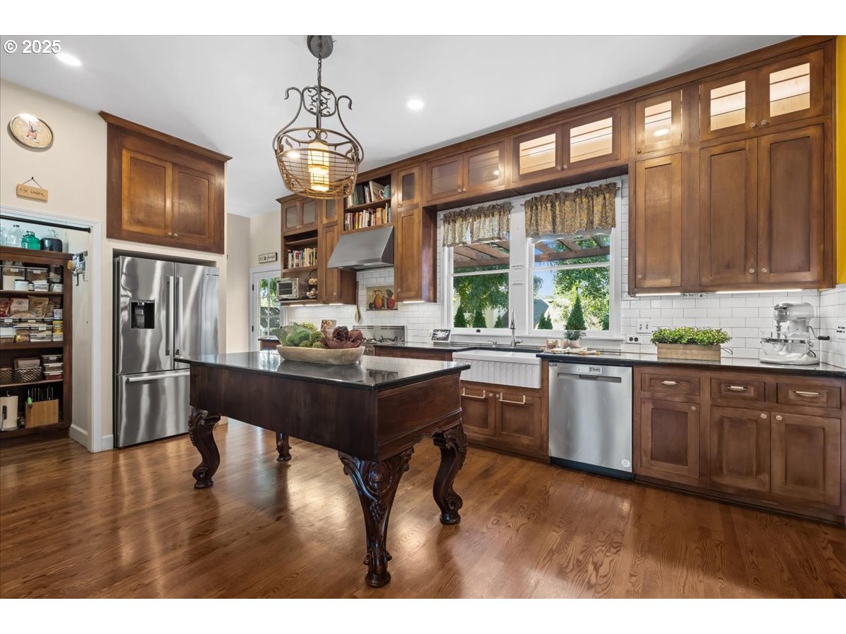 1938 16th Avenue Forest Grove, OR 97116 - Photo 14 of 48 Kitchen