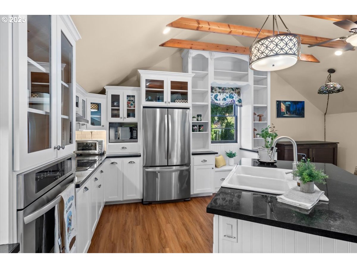 1938 16th Avenue Forest Grove, OR 97116 - Photo 28 of 48 Kitchen