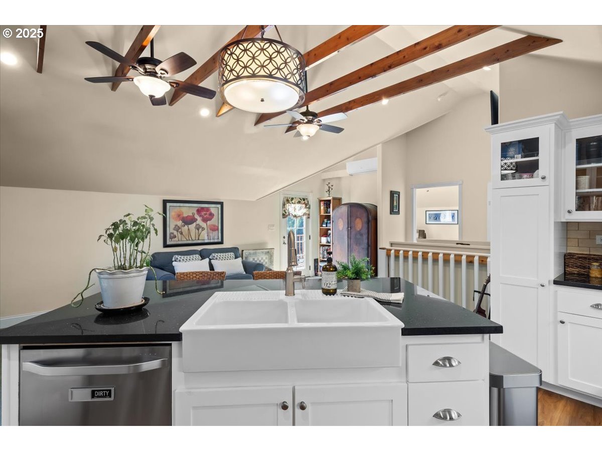 1938 16th Avenue Forest Grove, OR 97116 - Photo 29 of 48 Kitchen