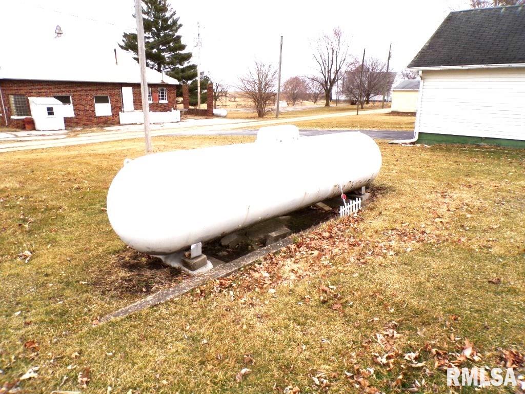 439 Maple Street Bennett, IA 52721 - Photo 10 of 29 Gallery Image 10
