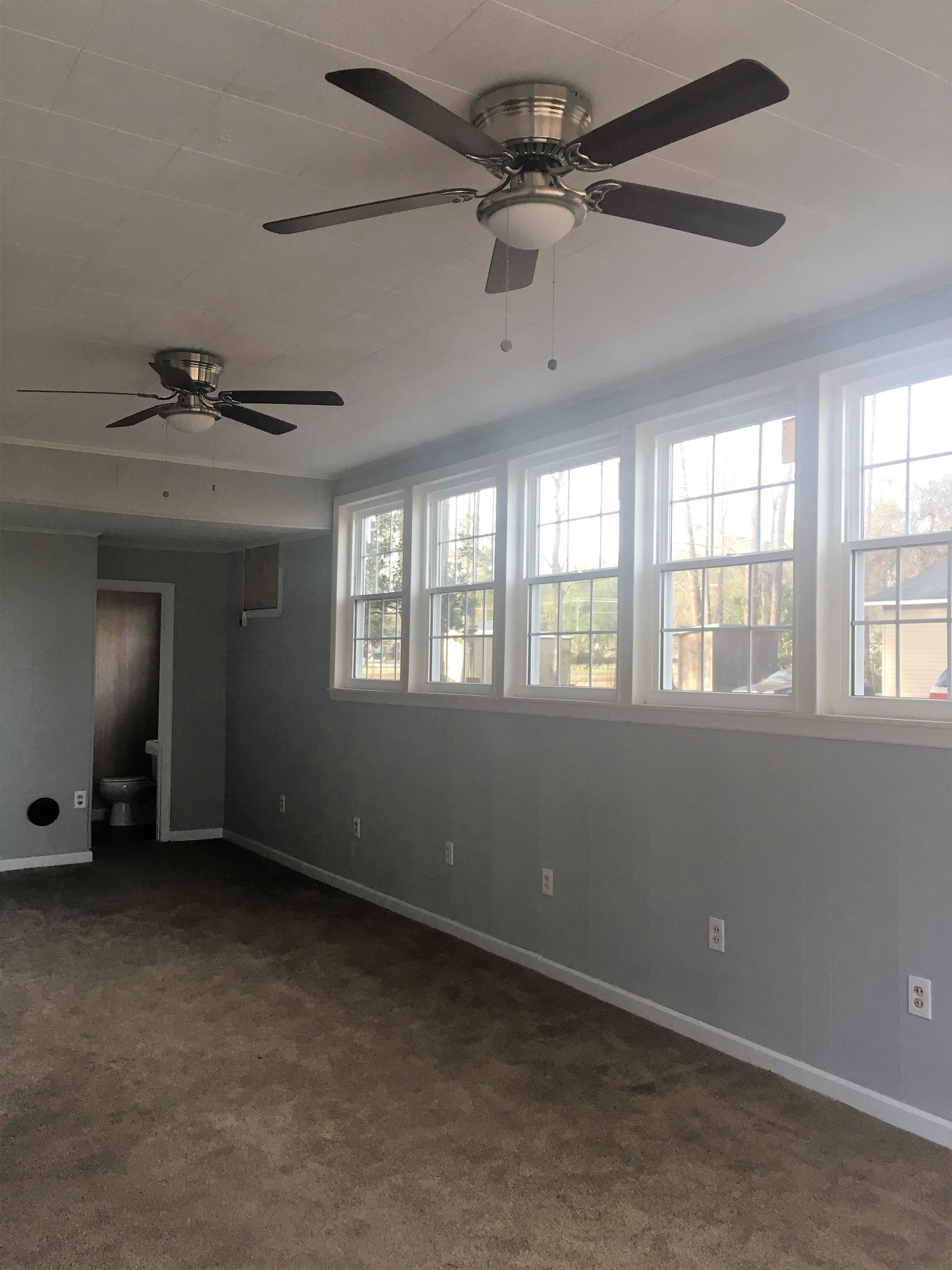 610 Lightsey St Extension Hampton, SC 29924 - Photo 21 of 32 Converted Garage Space