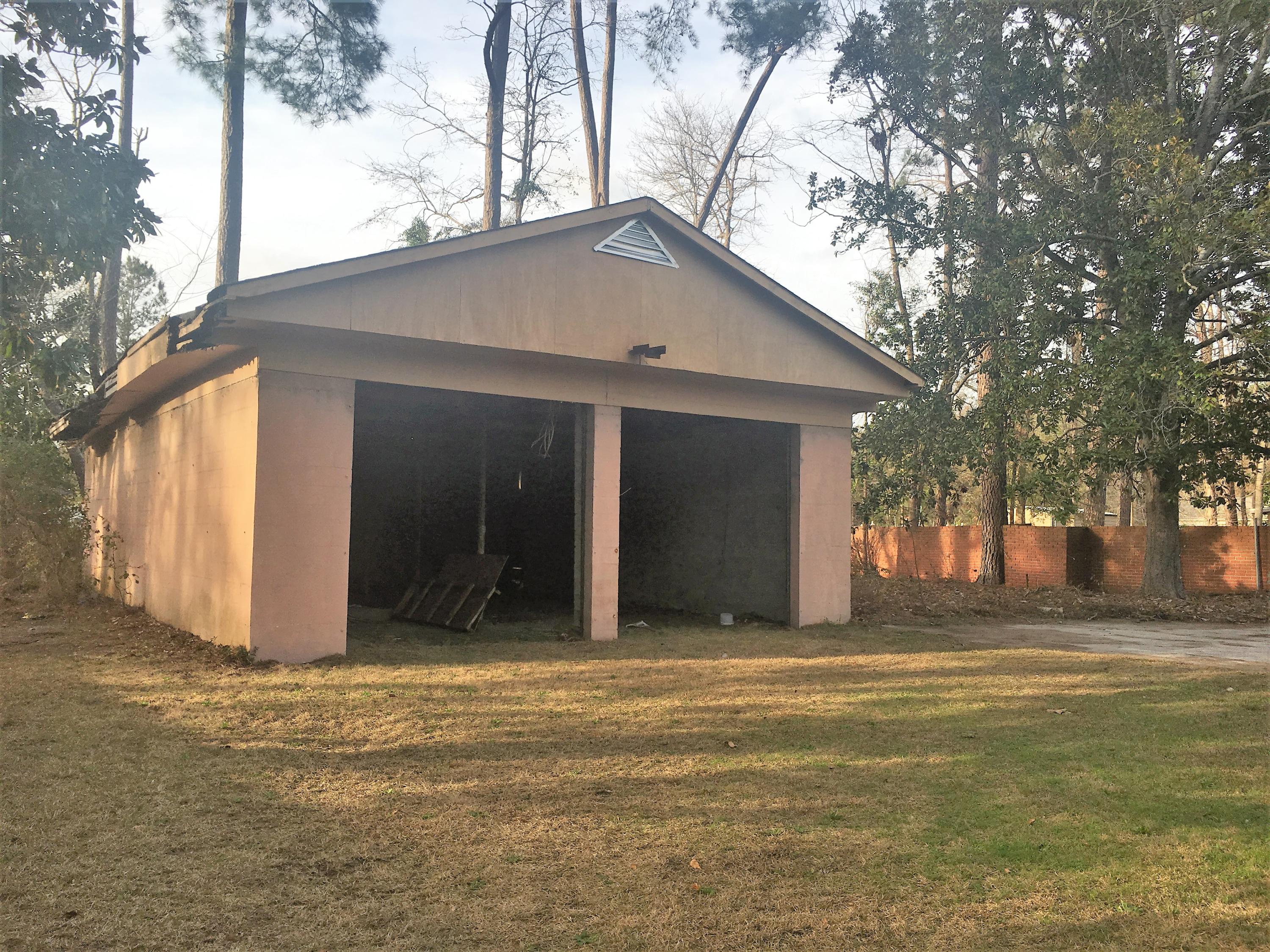 610 Lightsey St Extension Hampton, SC 29924 - Photo 8 of 32 Huge Detached Garage