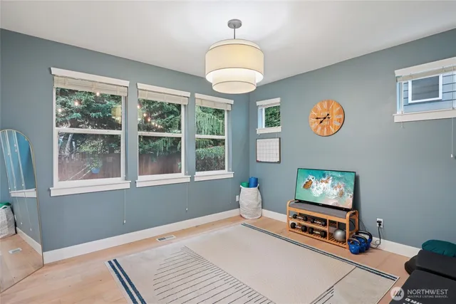 $949,500 | 6523 128th Place Southwest, Edmonds, WA 98026