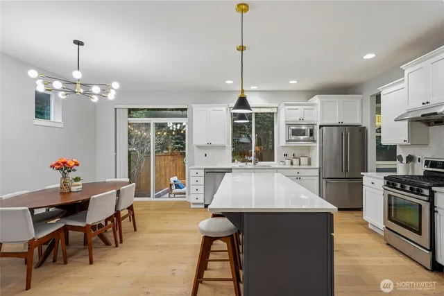 $949,500 | 6523 128th Place Southwest, Edmonds, WA 98026