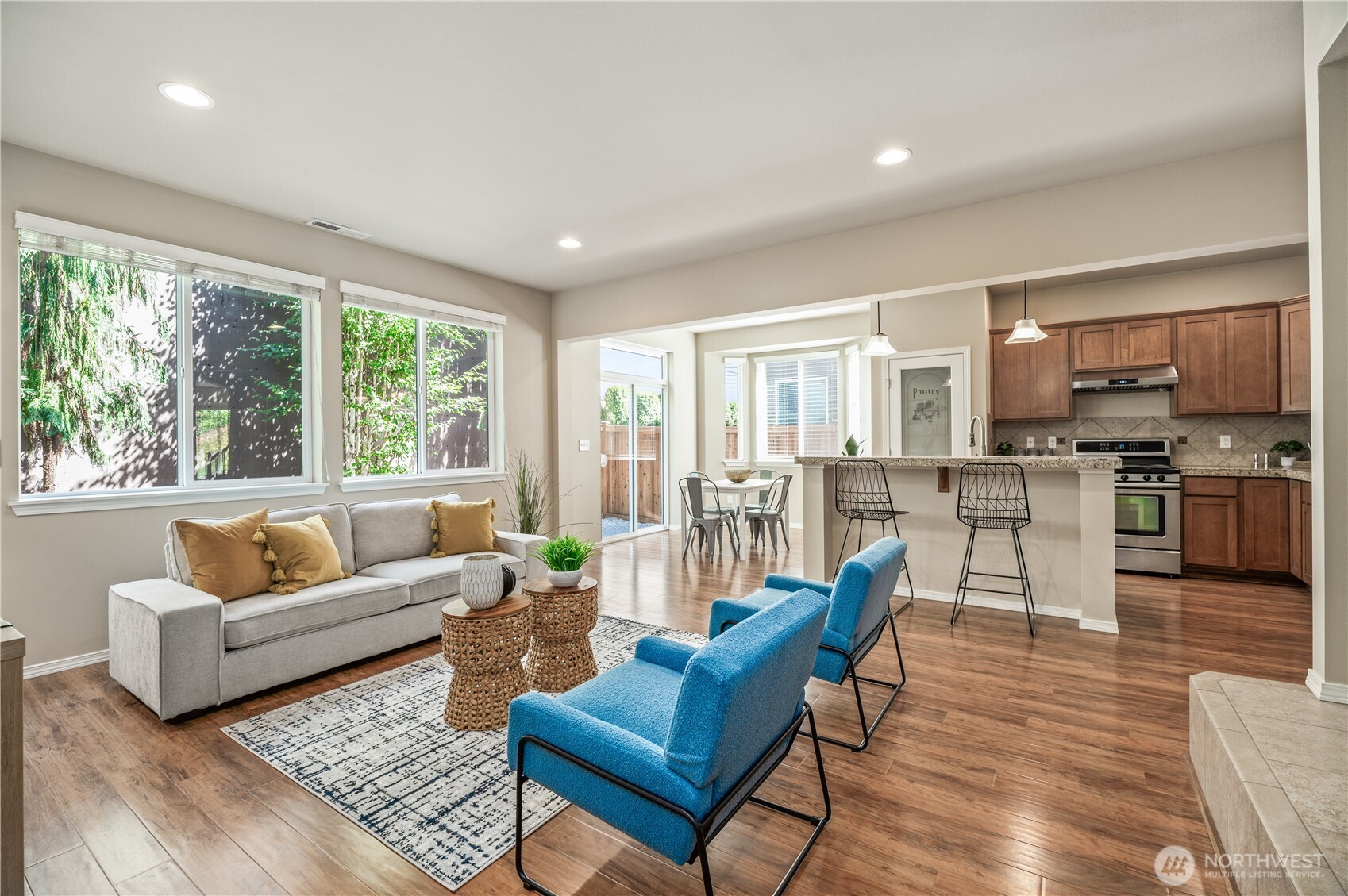 22819 41st Avenue Southeast Bothell, WA 98021 - Photo 12 of 36