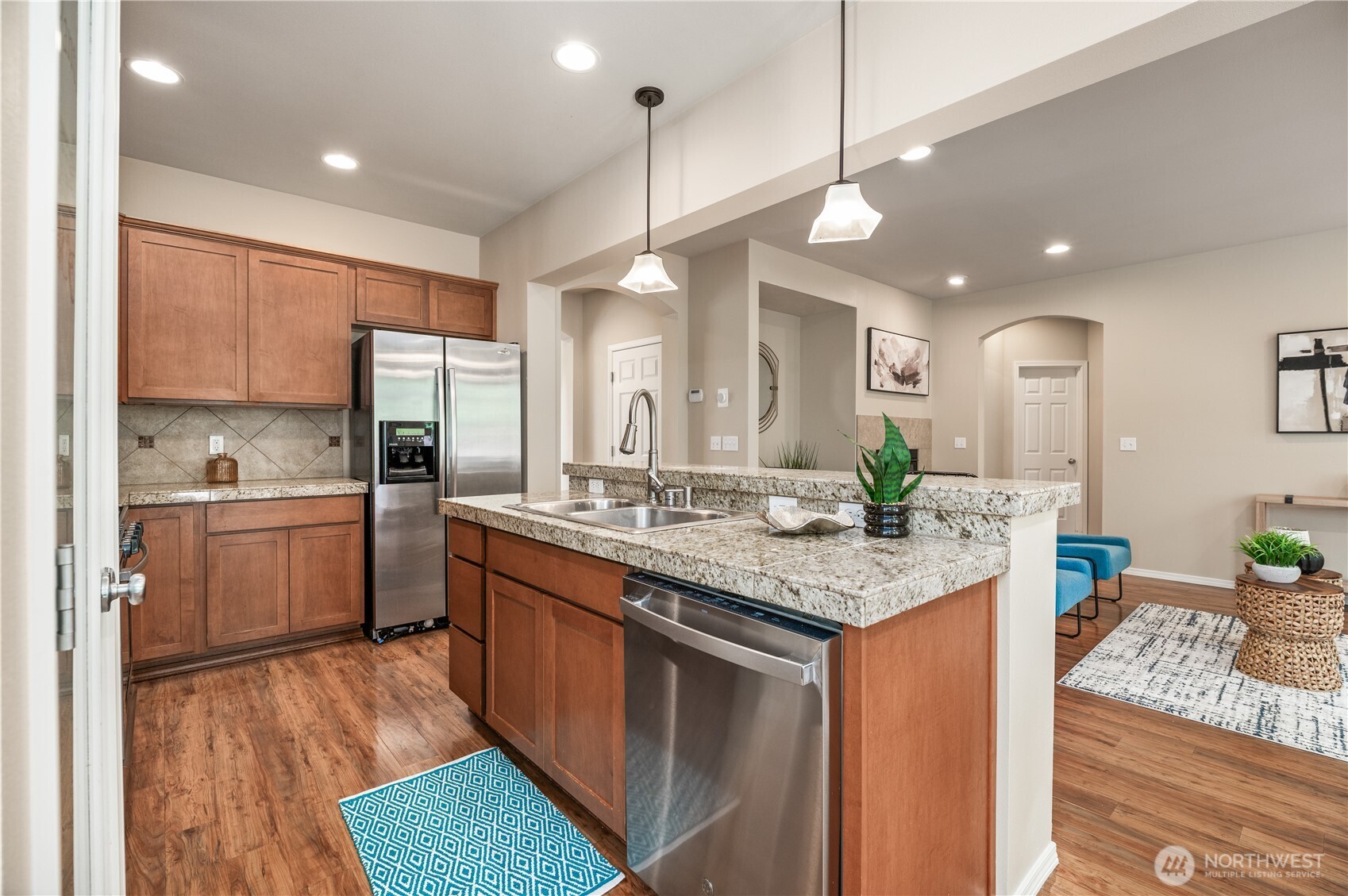 22819 41st Avenue Southeast Bothell, WA 98021 - Photo 8 of 36