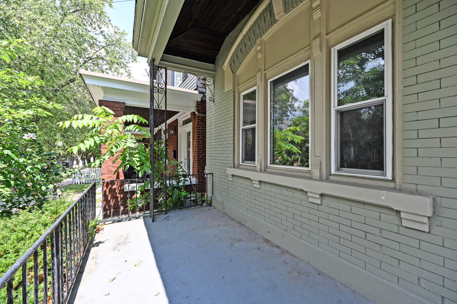 2032 Greenup Street Covington, KY 41014 - Photo 5 of 44