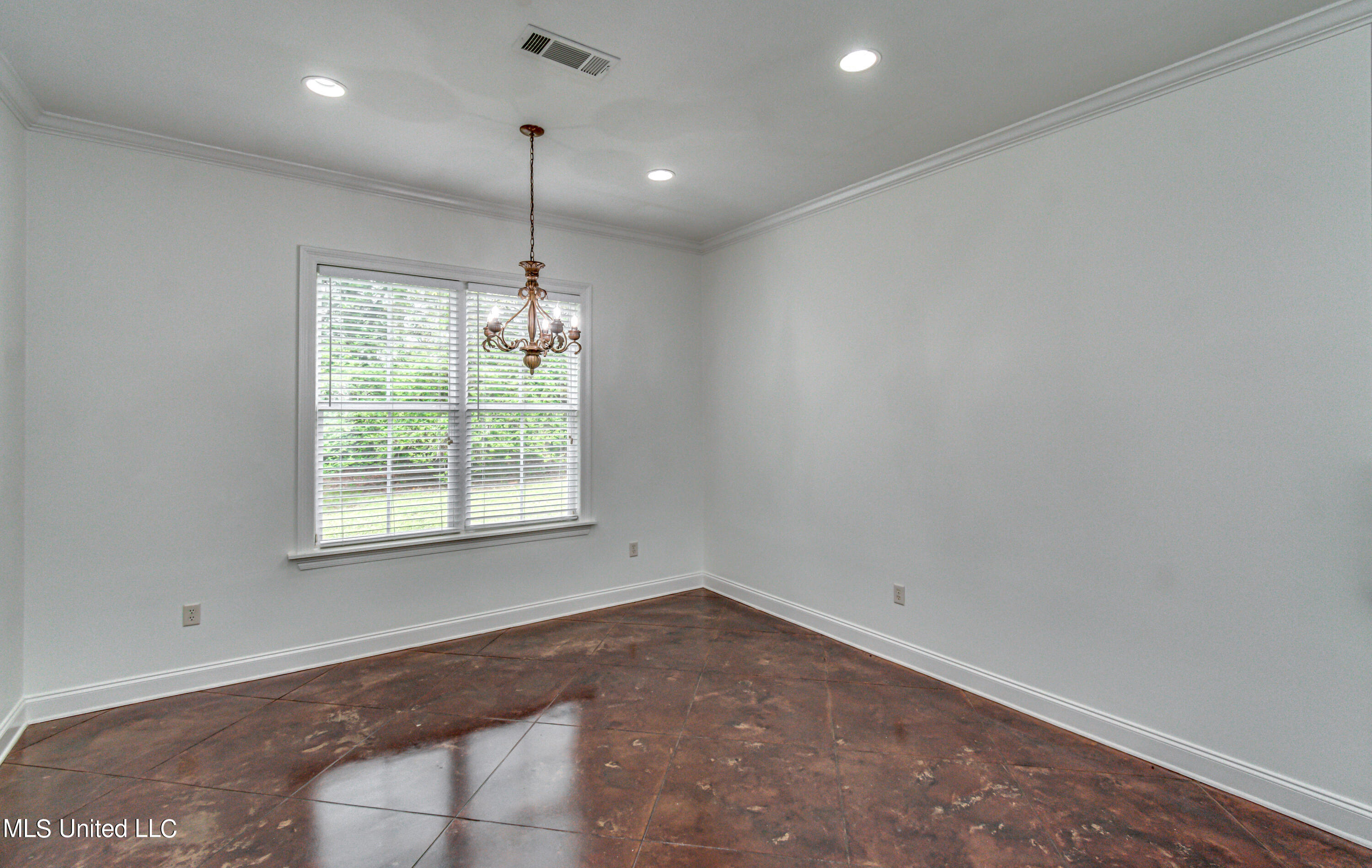 321 Kingsbridge Road Madison, MS 39110 - Photo 23 of 68 321 Kingsbridge Rd--17