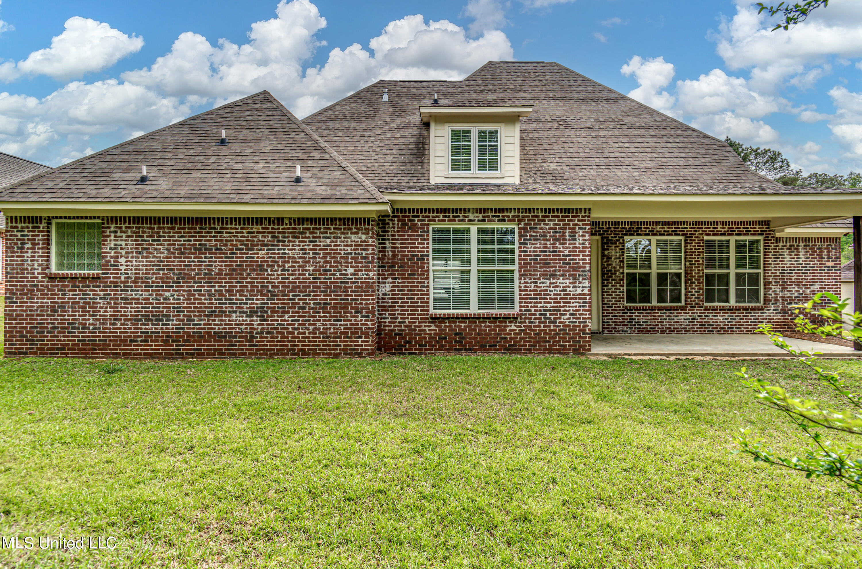 321 Kingsbridge Road Madison, MS 39110 - Photo 68 of 68 321 Kingsbridge Rd--62