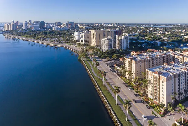 $3,000 | 1801 North Flagler Drive, Unit 433, West Palm Beach, FL 33407