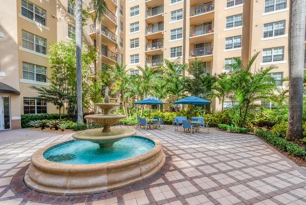 $3,000 | 1801 North Flagler Drive, Unit 433, West Palm Beach, FL 33407