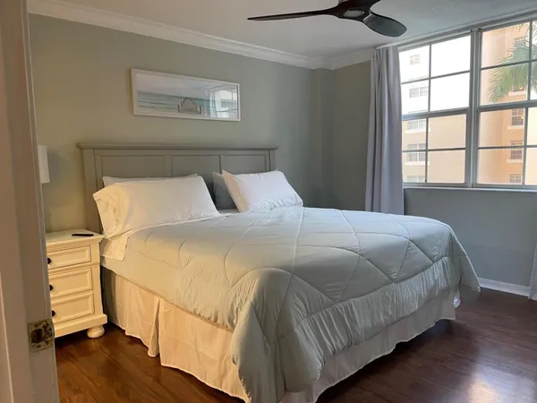 $3,000 | 1801 North Flagler Drive, Unit 433, West Palm Beach, FL 33407