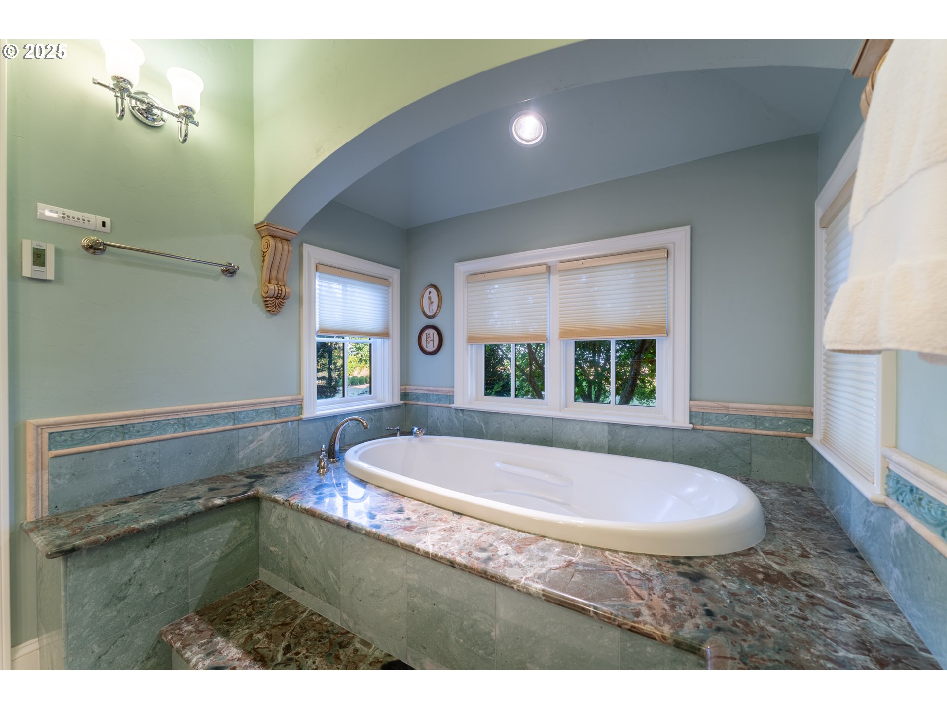 9009 Southeast Eola Hills Road Amity, OR 97101 - Photo 21 of 48