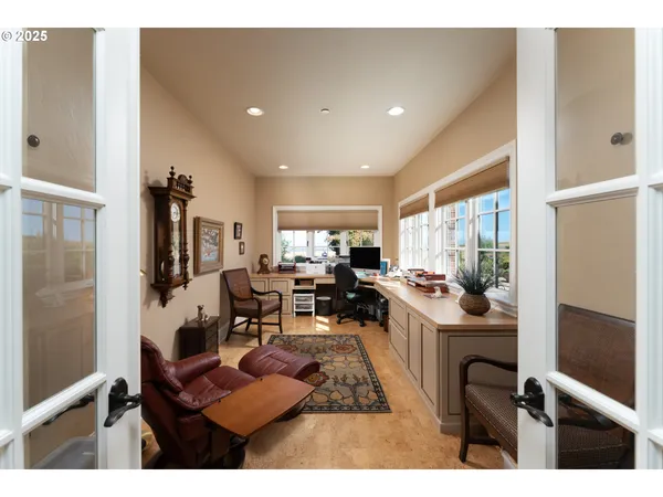 $2,300,000 | 9009 Southeast Eola Hills Road, Amity, OR 97101