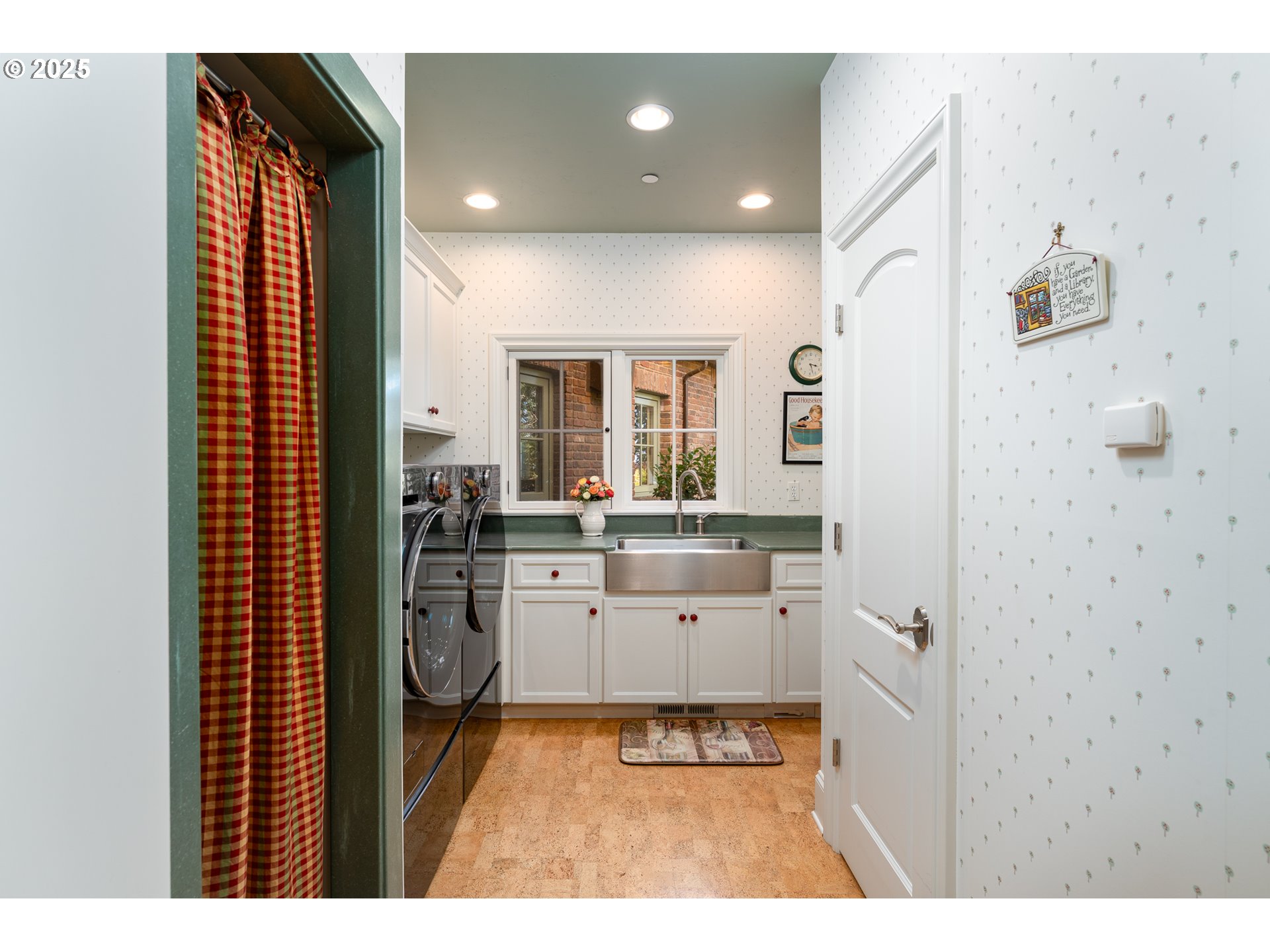 9009 Southeast Eola Hills Road Amity, OR 97101 - Photo 26 of 48