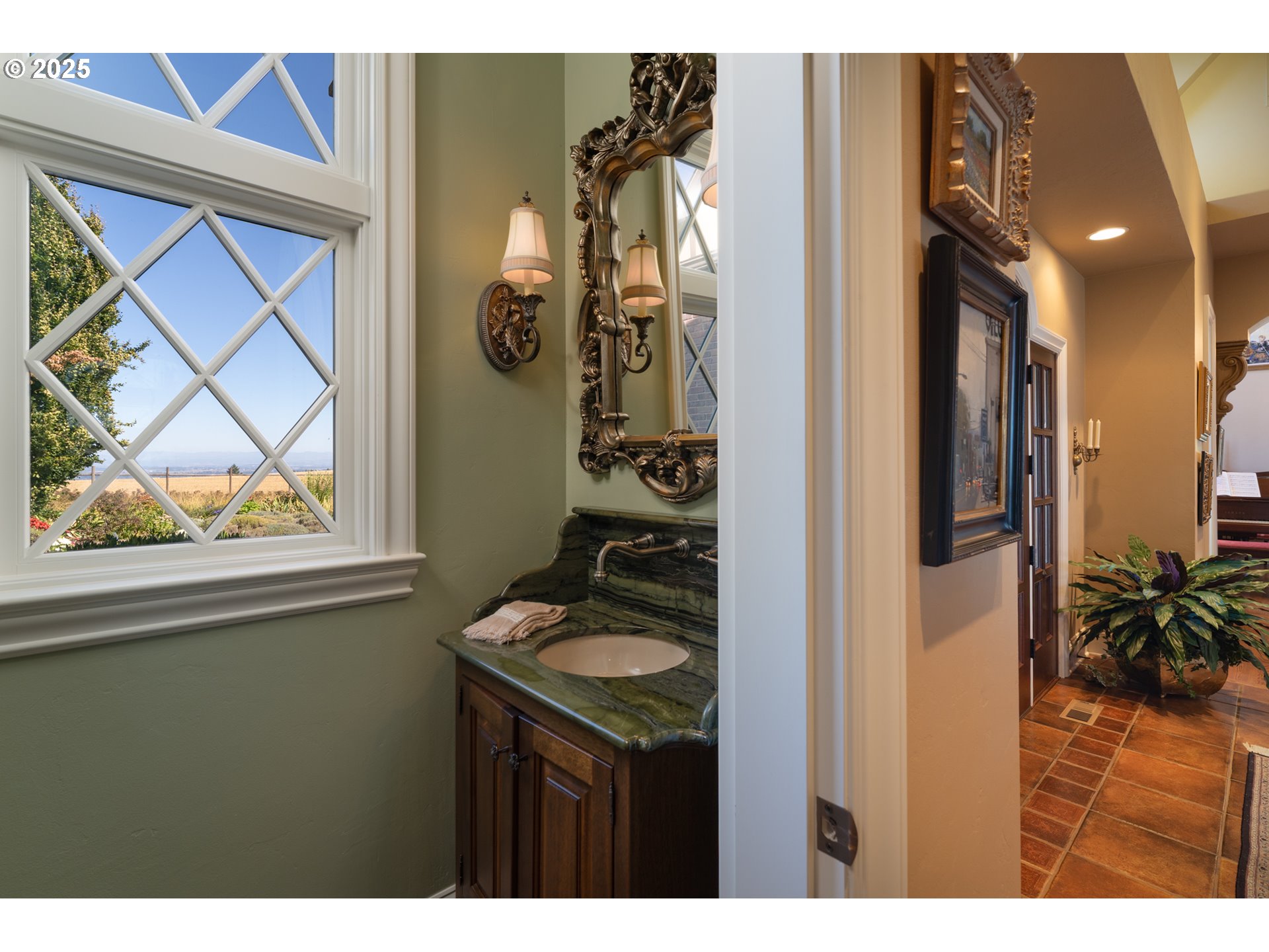 9009 Southeast Eola Hills Road Amity, OR 97101 - Photo 27 of 48