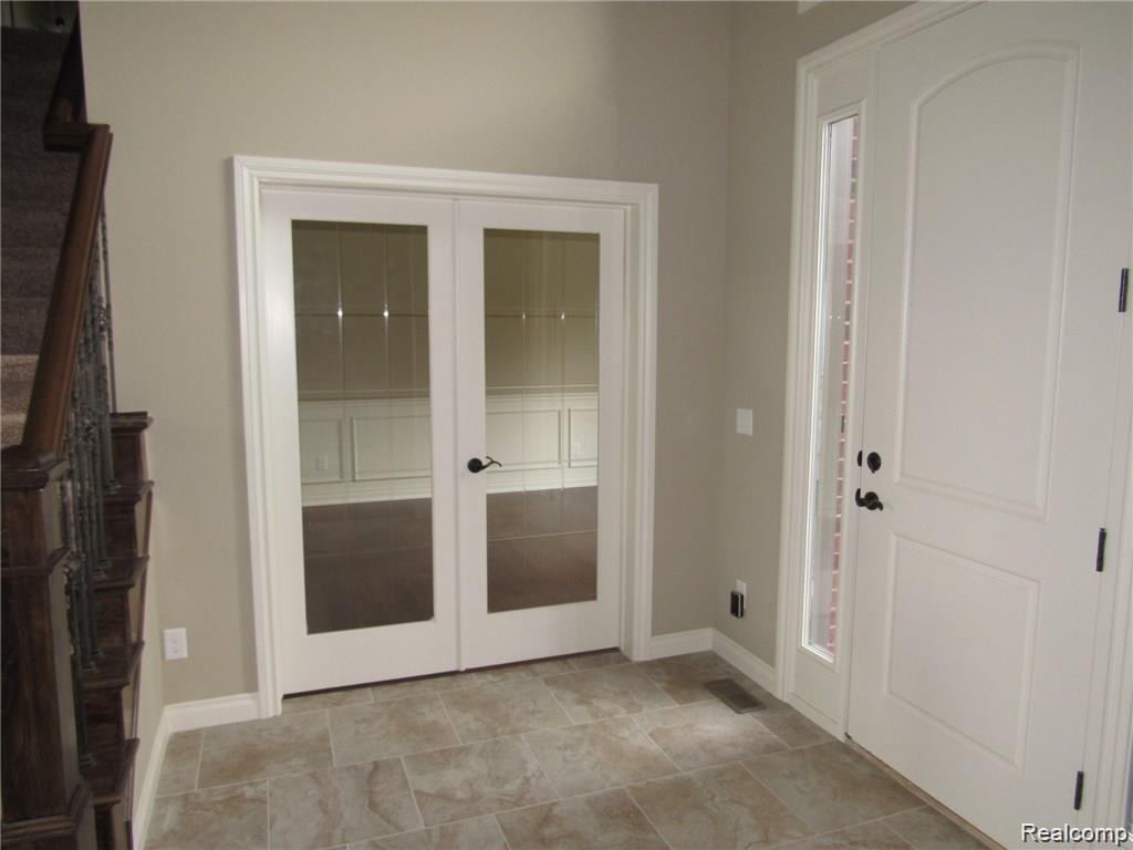 6831 John R Road Troy, MI 48085 - Photo 15 of 21