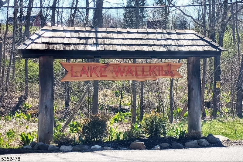 83 Lakeside Drive Vernon, NJ 07461 - Photo 33 of 34