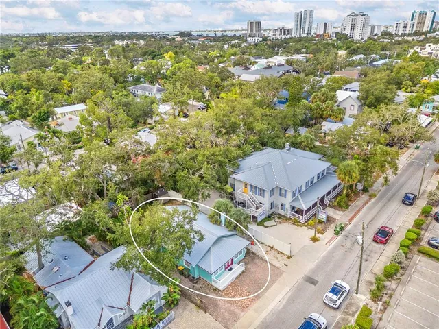 a view of a house with a outdoor space