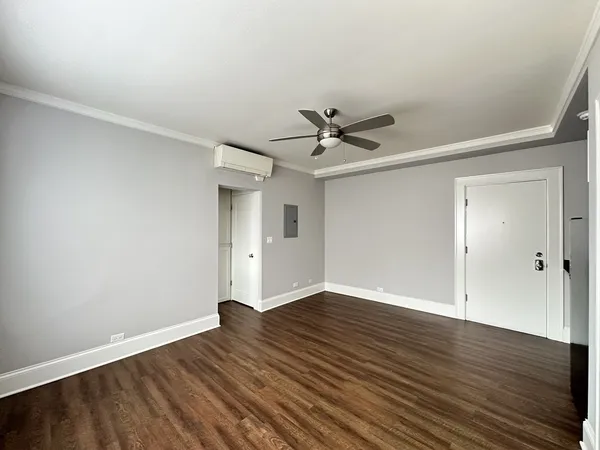 $1,650 | 817 West Lakeside Place, Unit 409, Chicago, IL 60640