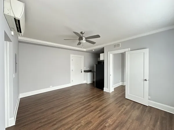 $1,650 | 817 West Lakeside Place, Unit 409, Chicago, IL 60640