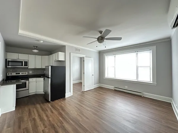 $1,650 | 817 West Lakeside Place, Unit 409, Chicago, IL 60640