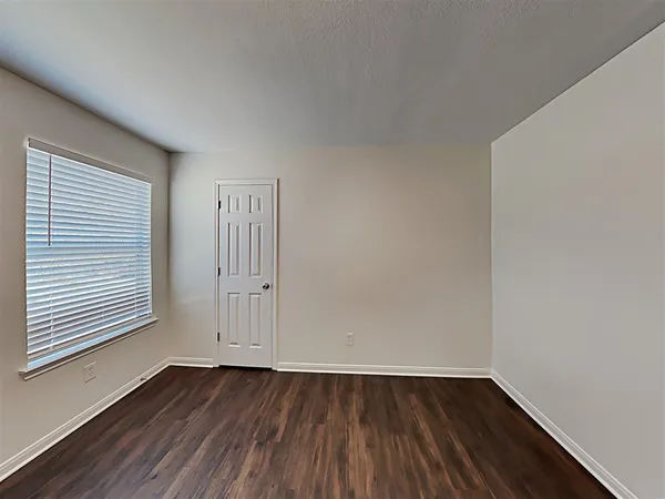 $2,270 | 18011 Shallow Leaf Lane, Cypress, TX 77433