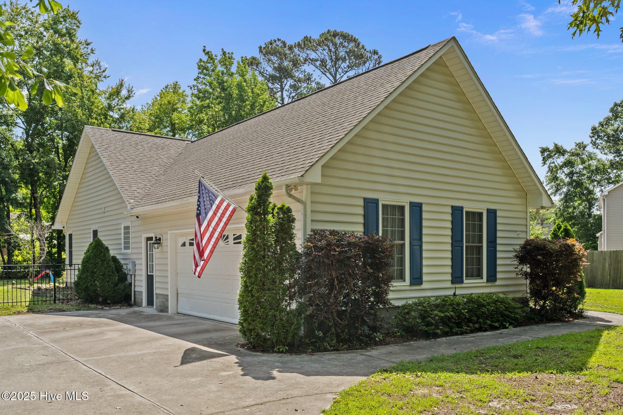 331 Long Leaf Drive Hampstead, NC 28443 - Photo 3 of 51 3-web-or-mls-02