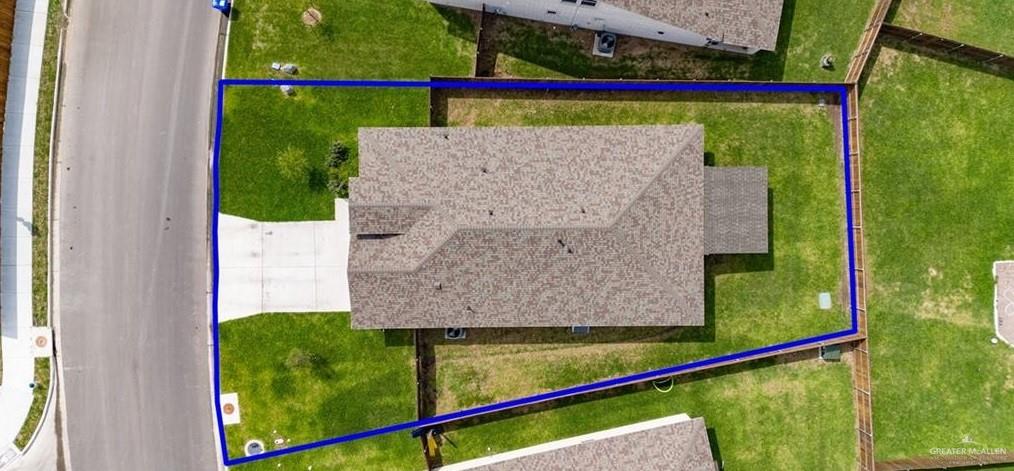 14117 Boykin Creek Road McAllen, TX 78504 - Photo 5 of 19 a view of a bird bath