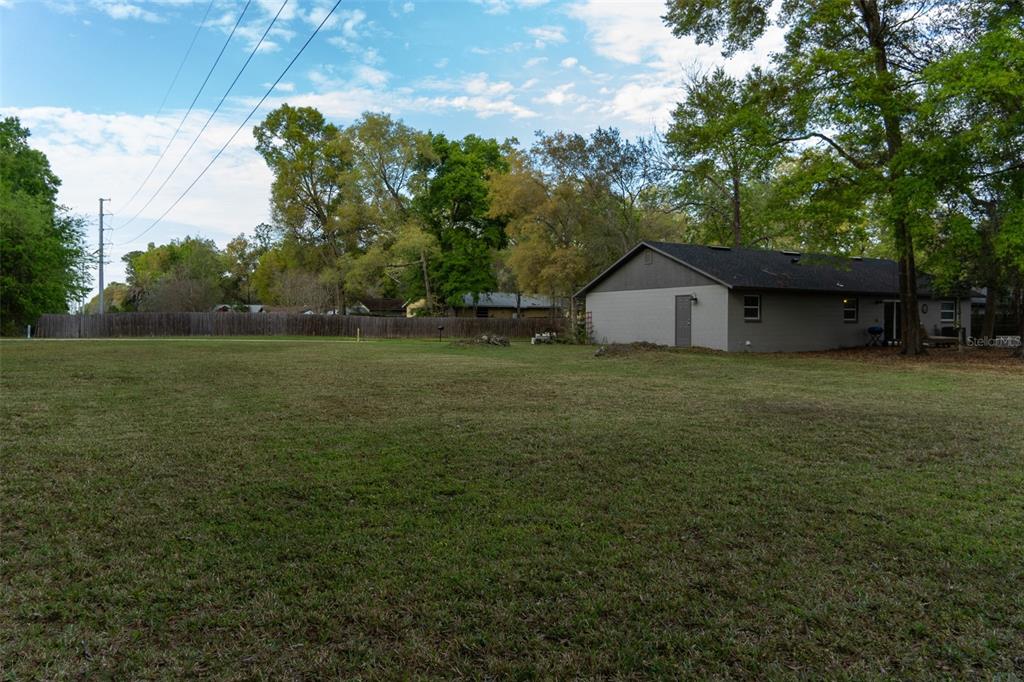 8221 Southwest 13th Road Gainesville, FL 32607 - Photo 11 of 13
