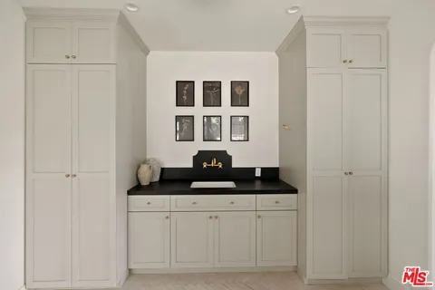 $3,798,000 | 131 South Saltair Avenue, Los Angeles, CA 90049