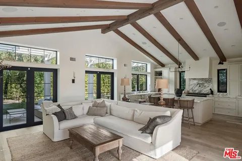 $3,798,000 | 131 South Saltair Avenue, Los Angeles, CA 90049