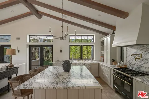 $3,798,000 | 131 South Saltair Avenue, Los Angeles, CA 90049