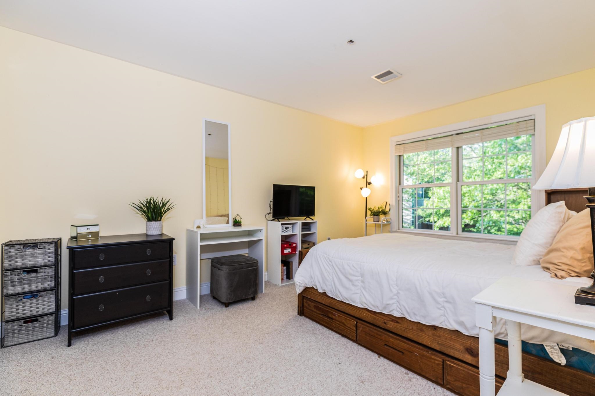 6 Deborah Lane Dover, NH 03820 - Photo 11 of 33