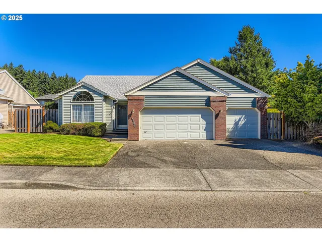 $529,000 | 1552 Northeast 19th Loop, Canby, OR 97013