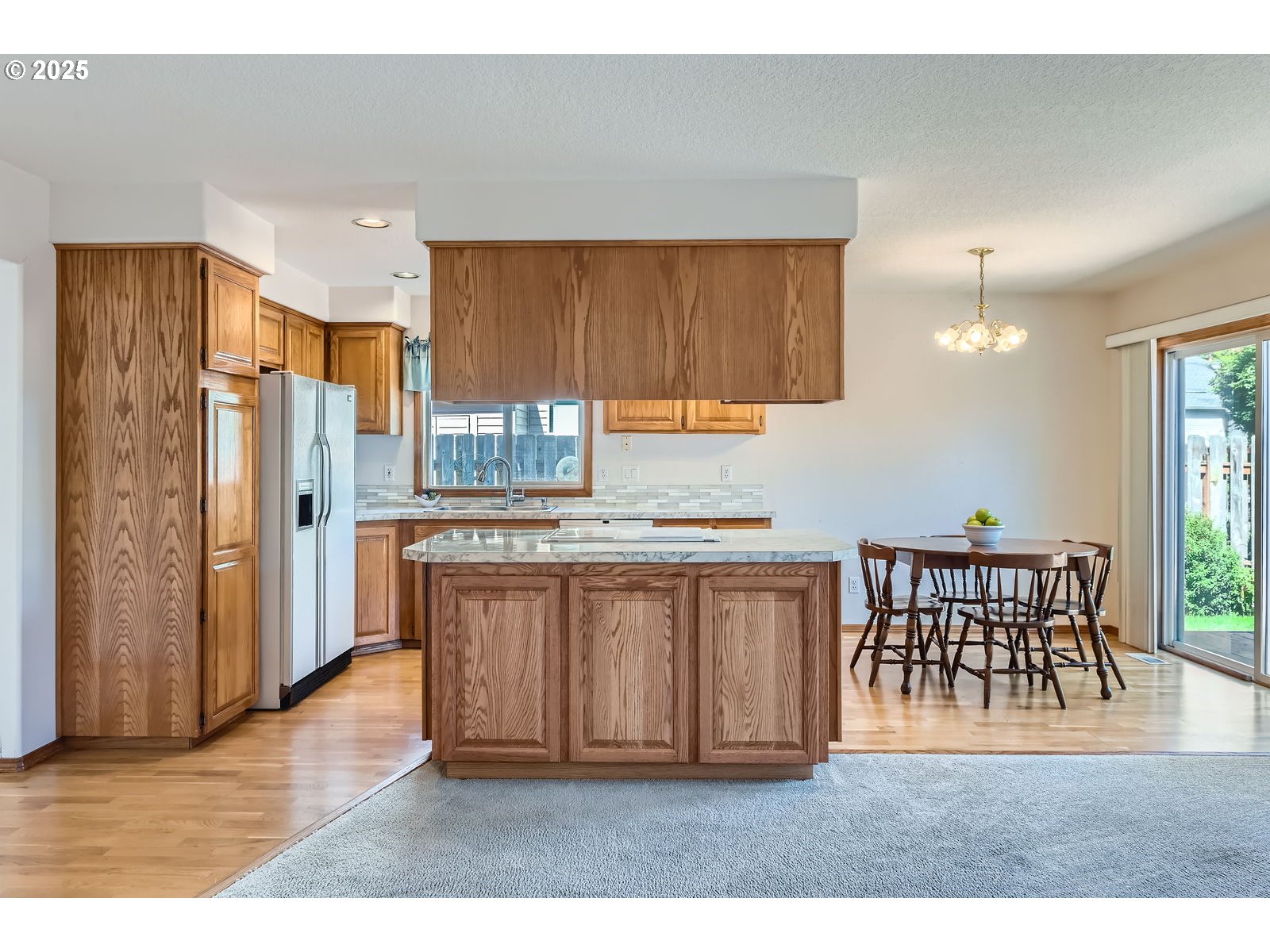 1552 Northeast 19th Loop Canby, OR 97013 - Photo 11 of 28