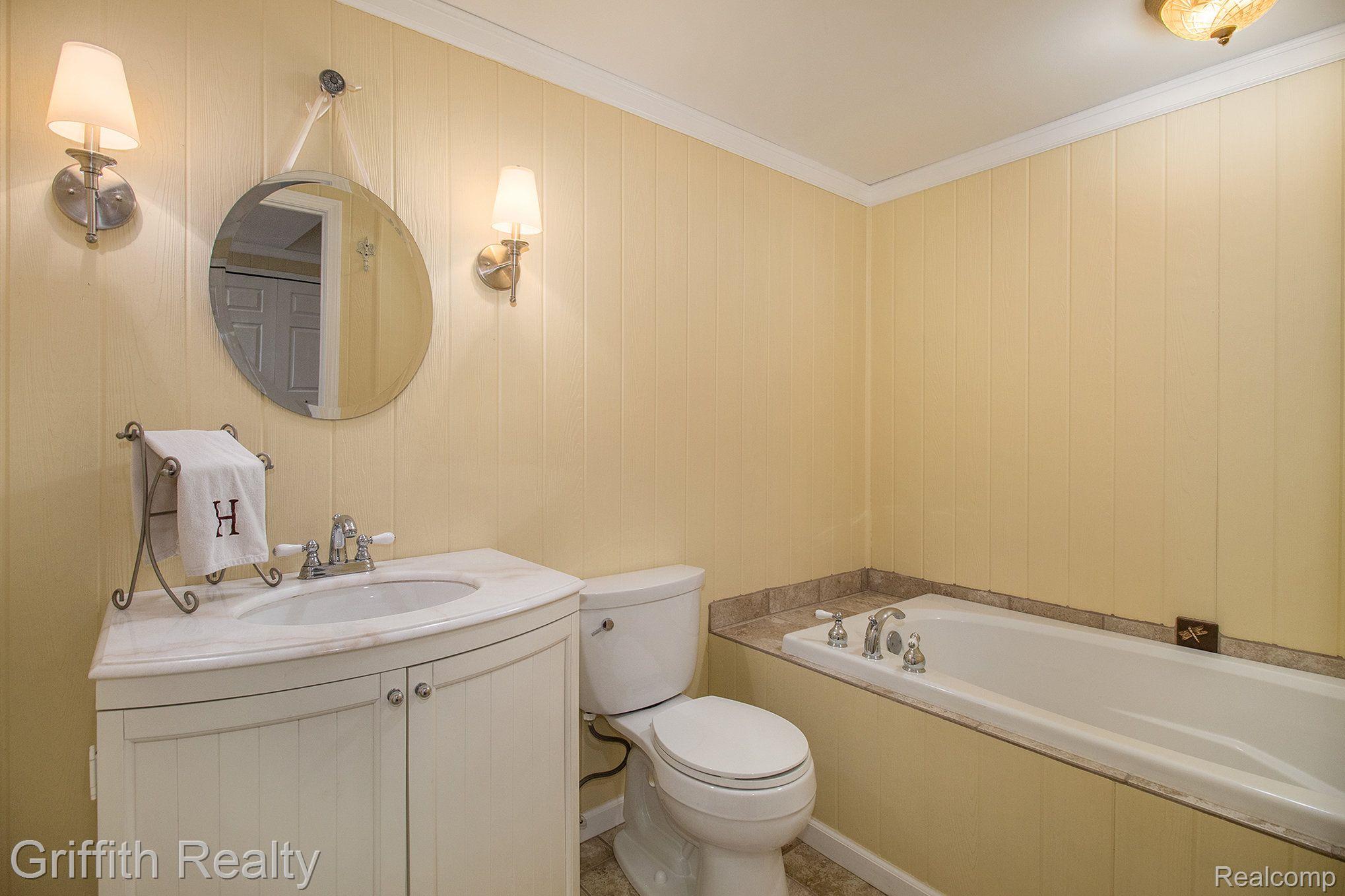 98 Sedum Road Howell, MI 48843 - Photo 25 of 35 Gallery Image 25