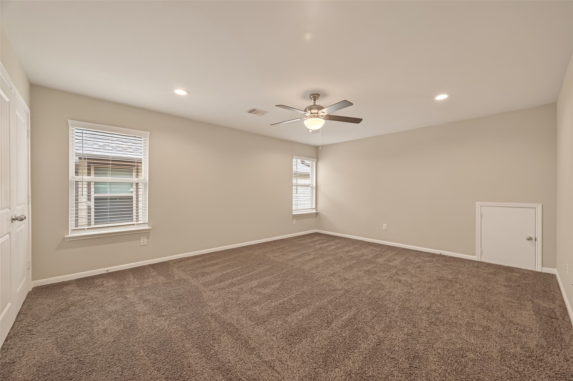 2510 Meerstad Lane Houston, TX 77047 - Photo 30 of 49 a view of an empty room with a window