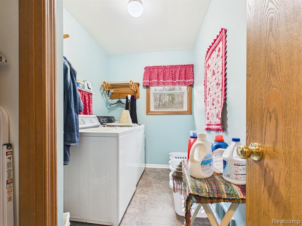 6882 Jones Road North Branch, MI 48461 - Photo 15 of 64