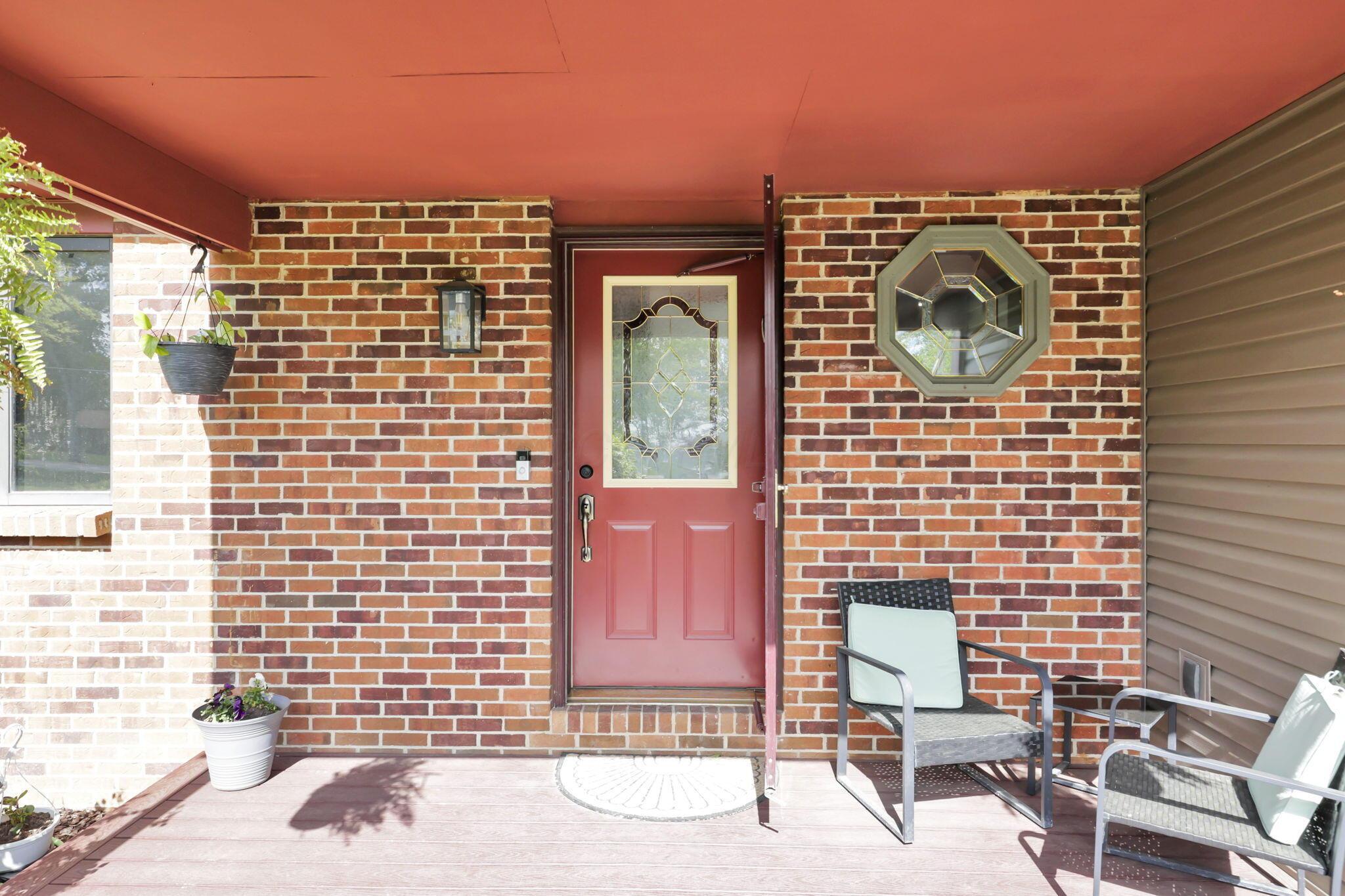 728 Murnan Road Galloway, OH 43119 - Photo 3 of 52 6-web-or-mls-011A5458