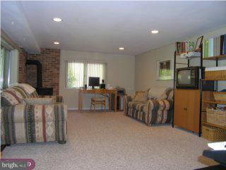 9 Cobblestone Road Cherry Hill, NJ 08003 - Photo 2 of 4