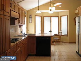 1 Brandon Road West Pennington, NJ 08534 - Photo 3 of 11