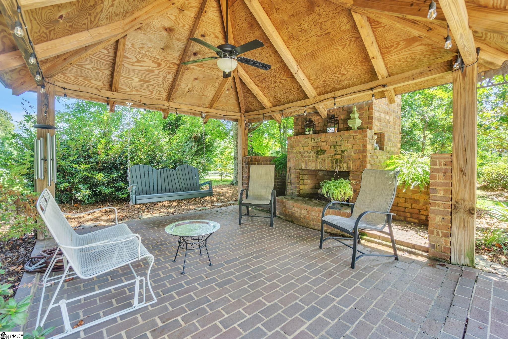 400 Sunset Road Landrum, SC 29356 - Photo 29 of 36