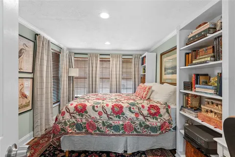 $475,000 | 1421 East Hanna Avenue, Tampa, FL 33604