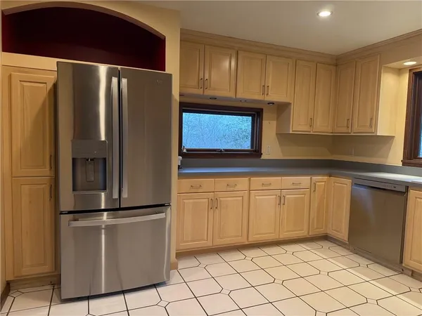 $2,850 | 5072 Northlawn Circle, Murrysville, PA 15668