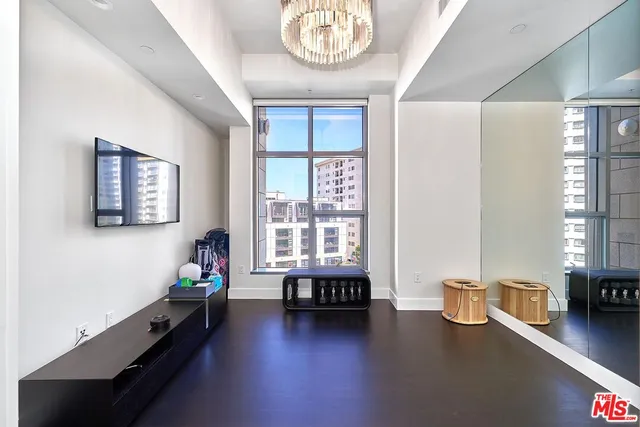 $15,000 | 10776 Wilshire Boulevard, Unit 603, Los Angeles, CA 90024