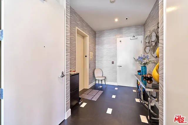 $15,000 | 10776 Wilshire Boulevard, Unit 603, Los Angeles, CA 90024