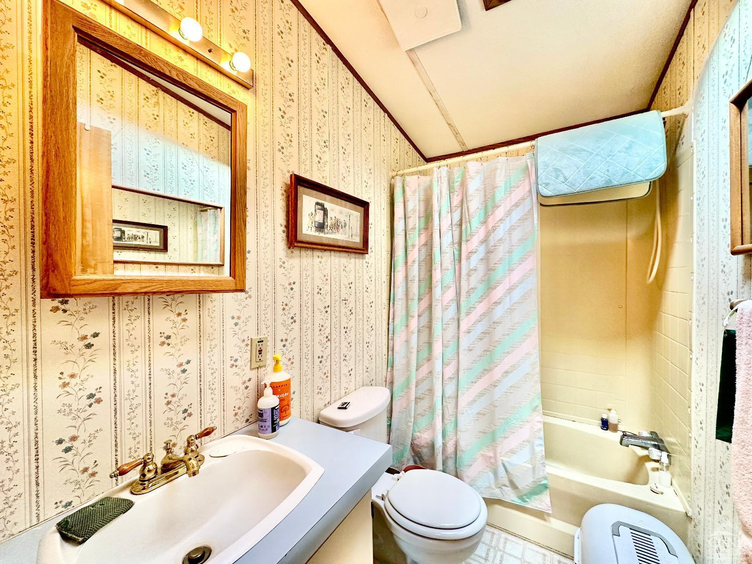 85 Laurel House Road Hunter, NY 12436 - Photo 12 of 20 a bathroom with a sink a toilet and tub